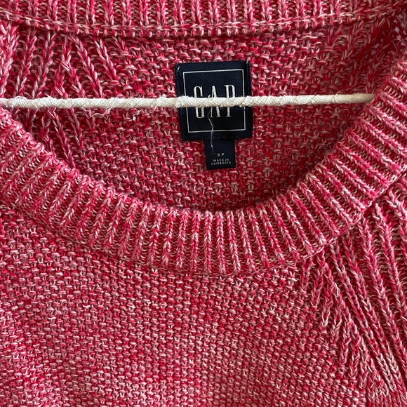 gap pink sweater - Picture 2 of 3